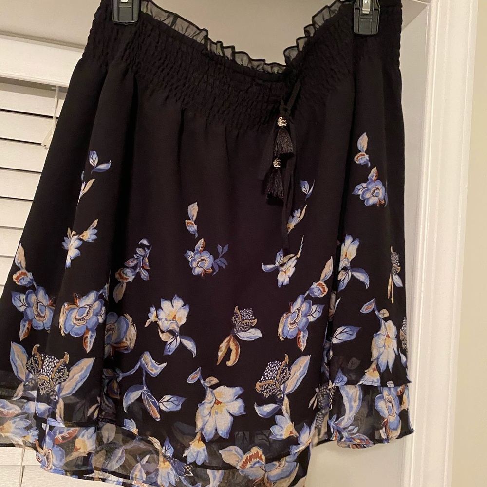 White House Black Market Skirt